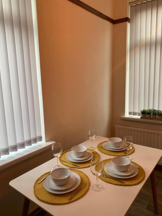 גטשהד Rodsley - 2 Bedroom 1St Floor Flat Free Parking Wifi And Netflix מראה חיצוני תמונה