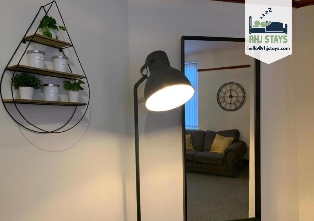 גטשהד Rodsley - 2 Bedroom 1St Floor Flat Free Parking Wifi And Netflix מראה חיצוני תמונה